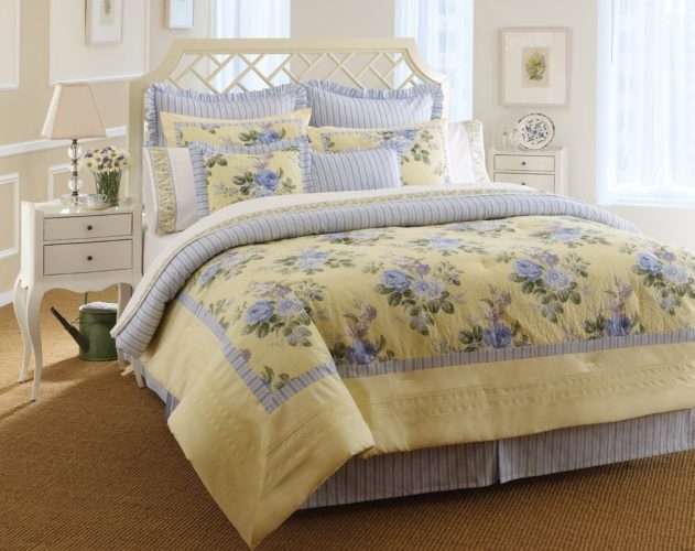 Laura Ashley, Caroline Collection Touch of Yellow Floral Bed in a Bag, King