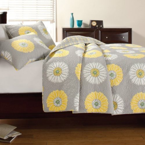 Yellow Floral Bedding Large Scale Sunflower Bedspreads 3pc Quilt Set Full Queen, Gray Yellow Floral Patchwork by Cozy Line Home Fashions